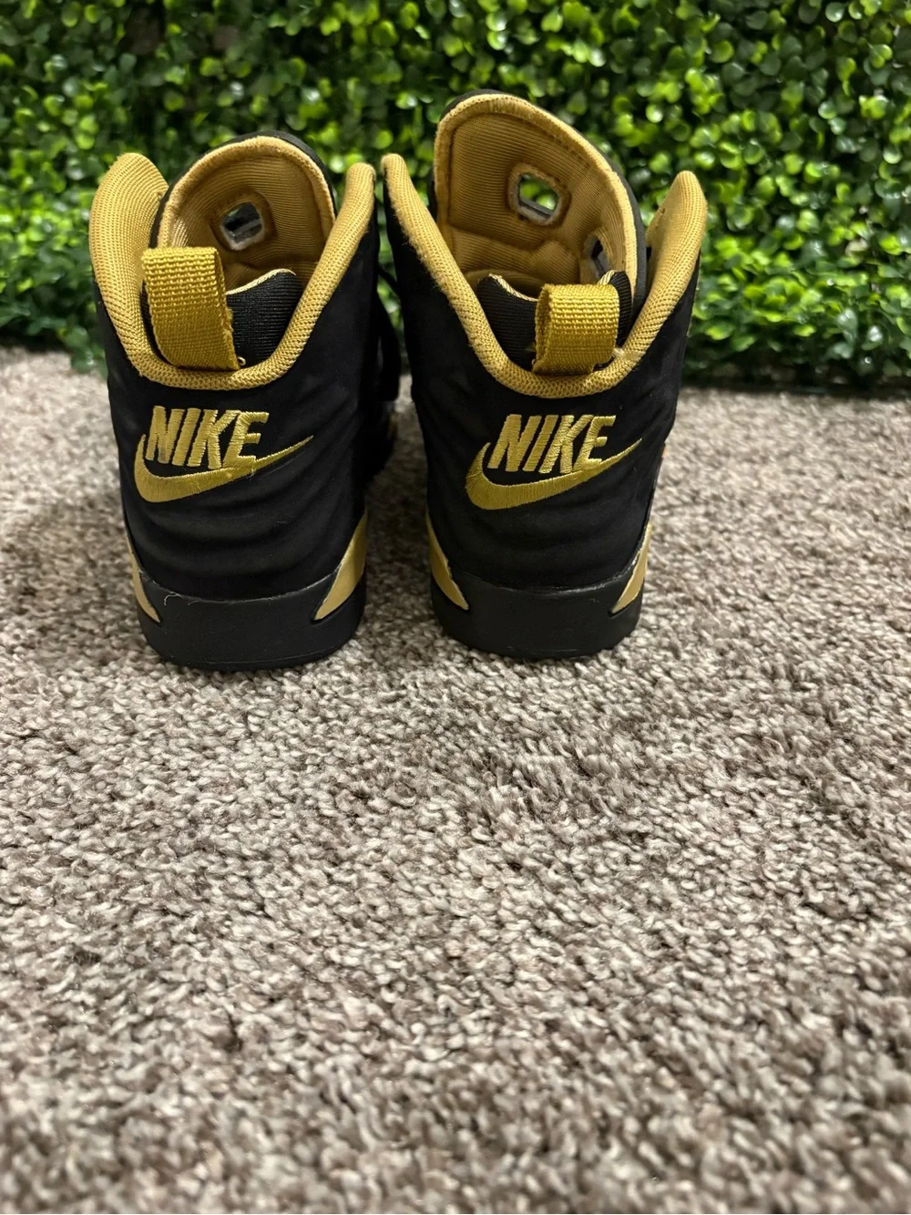 Nike classic jordan